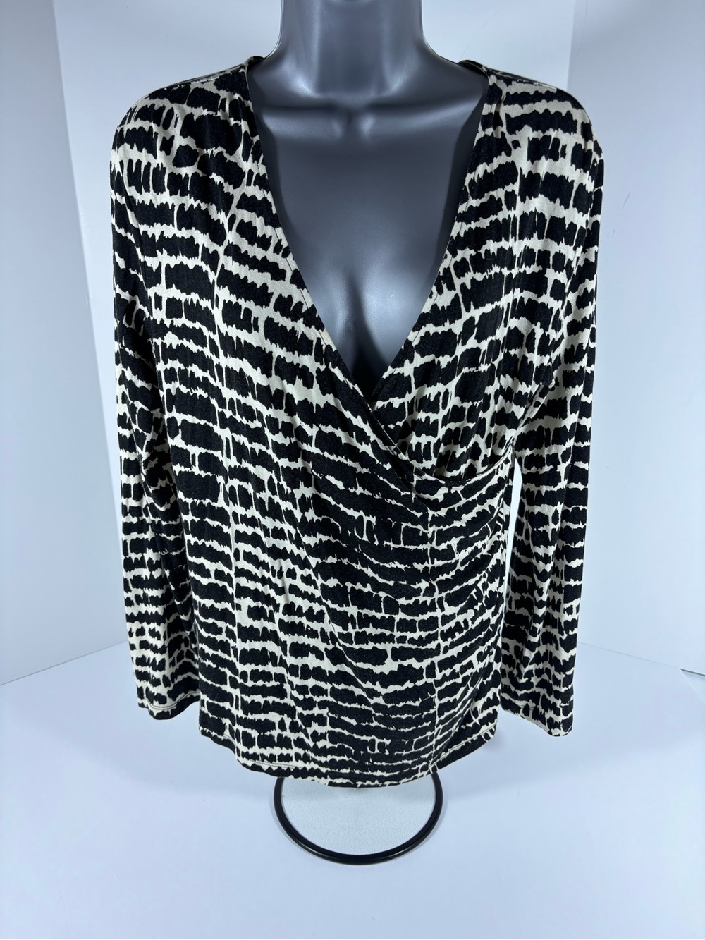 Three Dots Long Sleeve Faux Wrap Top – Large